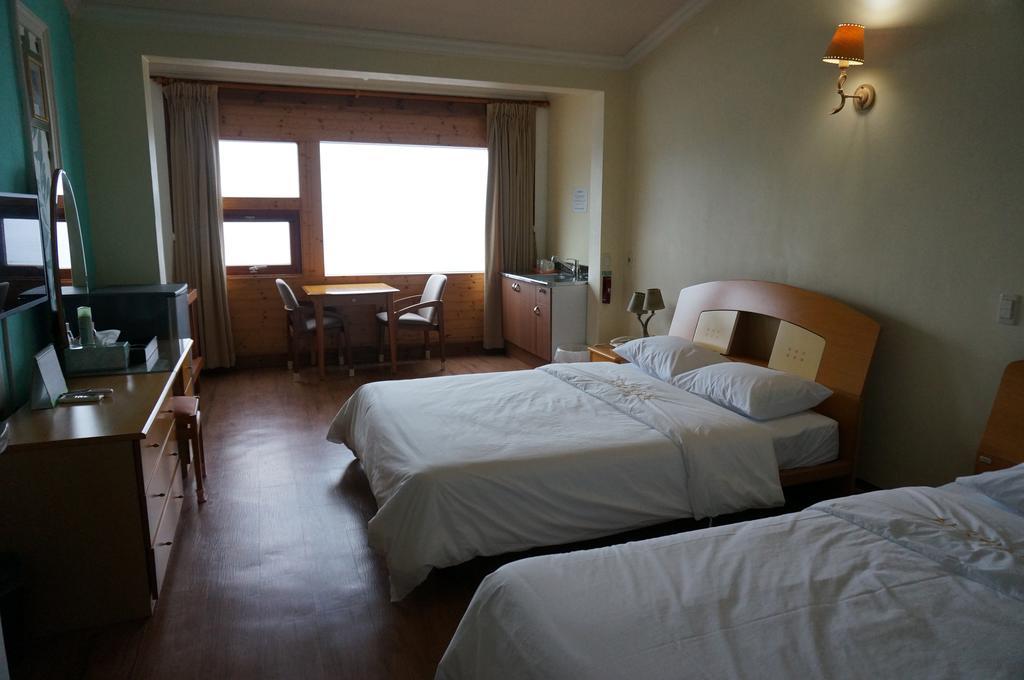 Park Beach Hotel Jeju Zimmer foto